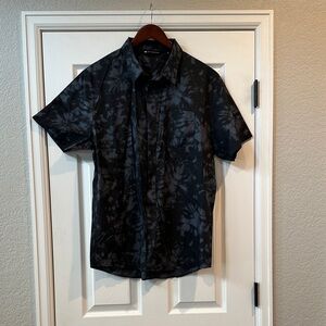 Travis Mathew Black Patterned Casual Shirt